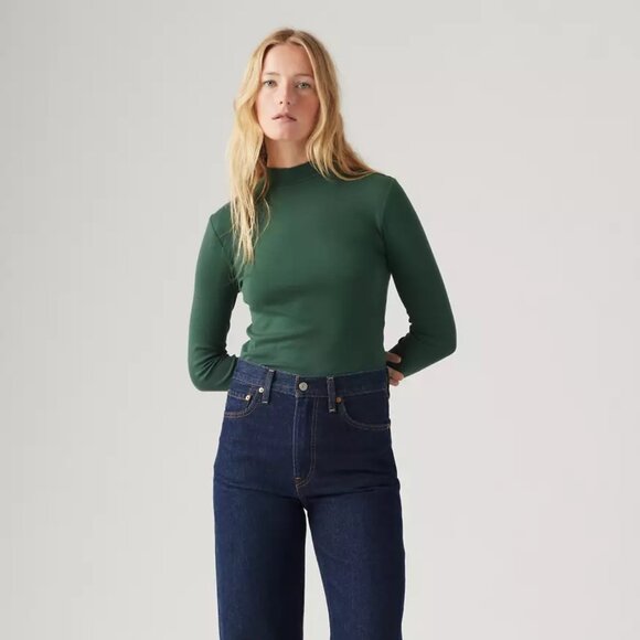 Levi's Tops - Levi's Effortless Long-Sleeve Tee in green